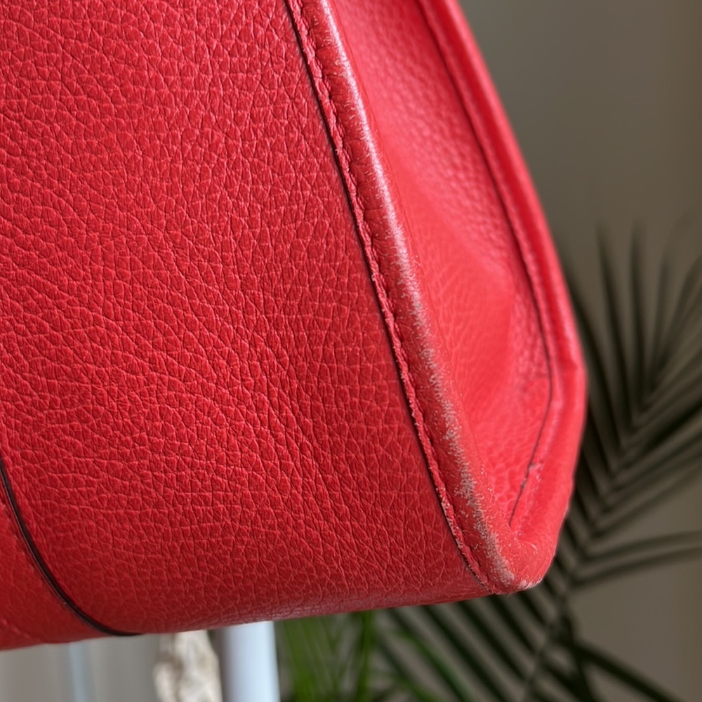 Gucci Red Leather Shoulder Bag - Picture 12 of 16